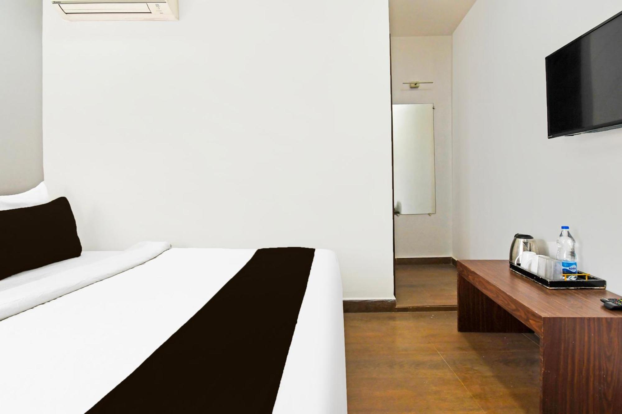 Super Townhouse Mancheswar Industrial Estate Hotel Bhubaneswar Exterior photo